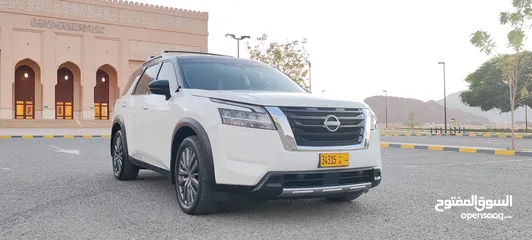  22 نيسان باثفايندر 2023 دفع رباعي نظيف جدا Pathfinder 2023 4wd