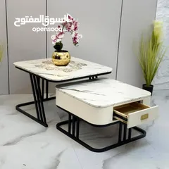  3 بكج طاولتين مربع مع جارور متوفرة باللون الابيض الماربل المميز المقاسات: حجم كبيرة وحجم صغيرة