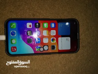  2 ايفون 15 برو ماكس كوبي وارد دبي معه الكرتونه والشاحن وكلشي موضح بالصور البطارية 100 خدش من الخلف