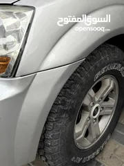  2 كيا سورينتو 4X4 موديل 2008