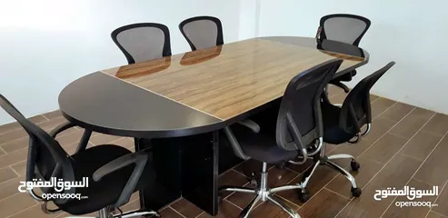  17 طاولة لقاعات الإجتماعات