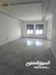  6 شقة فاخرة للبيع في الصويفية طابق ثالث 210م تشطيب سوبر ديلوكس