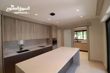  6 فيلا مميزة متلاصقة للايجار في عبدون