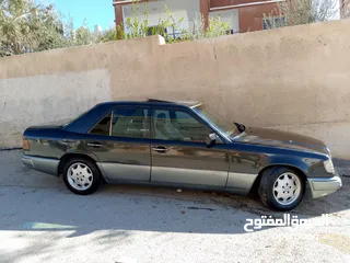  7 مارسيدس بطه لبيع. موديل 1990 ماتور200 اسود  قير عادي 5 غيار من بلالدها