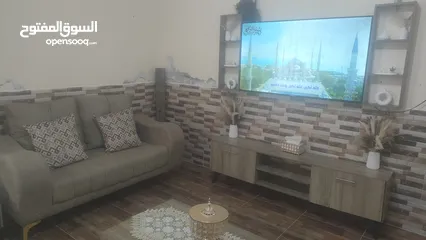  2 كنب 10 مقعد للبيع استعمال اقل من سنه