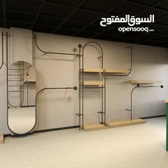  3 تصميم وإنتاج معدات المتجر