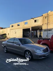  5 مرسيدس غواصة