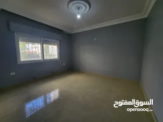  7 شقة طابقية فارغة للبيع في الرابية - ref : 14569