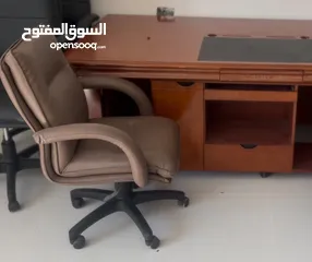  8 أثاث مكتبي للبيع ‏/ For Sale office Tables