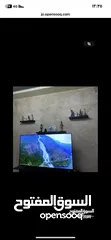  1 طاوله تلفزيون مع رفوفها للبيع