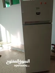  1 ثلاجهه بيكو مستعمل شبه جديد حالتها ممتازه للبيع