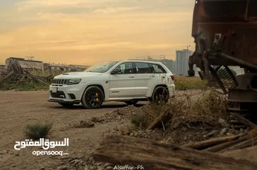  8 Jeep trackhawk