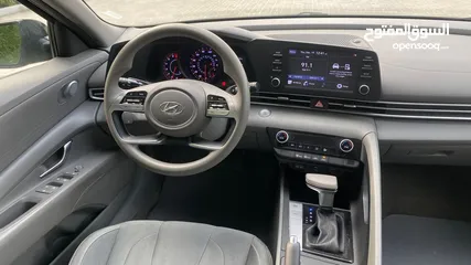  6 HYUNDAI ELANTRA 2.0 L FULL OPTIONS 2021 FOR SALE