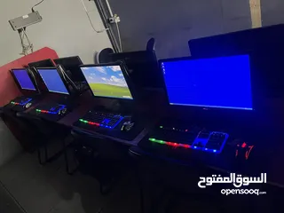  1 موجود عده محل كمبيوترات كامله للبيع