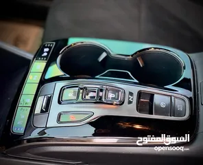  17 هونداي توسان  N-LINE  فل بدون فتحة  2x4 ///240Hp بنزين + كهرباء  2022 ( Haybrid) 1600cc