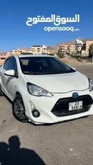  10 TOYOTA PRIUS C2016