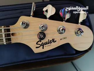  6 Electric Bass guitar Squire Precision Mini جيتار كهربائي باس