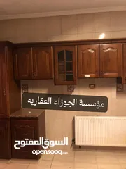  12 بيت مستقل فارغ للايجار في منطقة الزهور مساحة 250 متر داخلي مع حديقة 300 متر