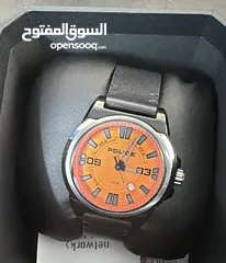  3 ساعة Police أصلية لون مميز استعمال شخصي بحالة ممتازة