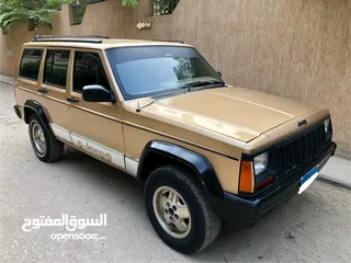  3 Jeep Cherokee