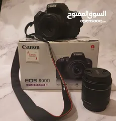  1 كاميرا كانون D800 مع عدسة 50mm
