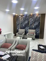  1 للبيع صالون سيدات مرخص وشغال في اكتر مناطق ابو نصير حيوية
