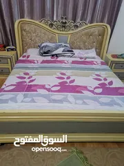  2 سرير مستعمل  مع مرتبة للبيع King size bed with mattress