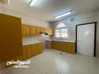  9 Villa for rent in Madinat sultan Qaboos