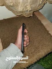  2 ايفون اكس ار وكاله نضافه  للبدل ع جهاز احدث ودفع فرقيه  او للبيع ب 100 سعر بدك تفاصل ترنش اقرا الوصف