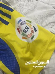  6 قميص نادي النصر السعودي اصلي 100٪ليس عليه شئ طباعة ومن ادداس وعليه ضمان يومان