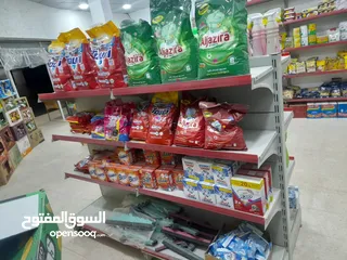  1 سوبر ماركت للبيع