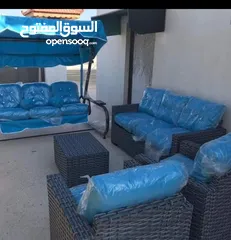  6 طقم راتان 5 مقاعد.     مع طاولة وسط  تتوفر جميع الالوان ويتوفر طقم سباعي ومراجيح