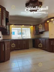  2 شقة مميزة - الجبيهة - 3نوم1ماستر - 220م - بلكونتين بإطلالــــه مميزة - قرب الخدمات العامة