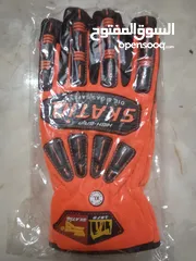  3 safety gloves  قفازات السلامة