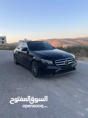  10 Mercedes Benz E300 بنزين بحالة الوكالة