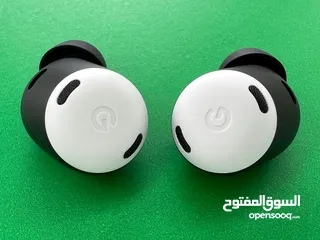  2 اسمع كل تفصيلة، براحة وأناقة – مع Pixel Buds Pro.