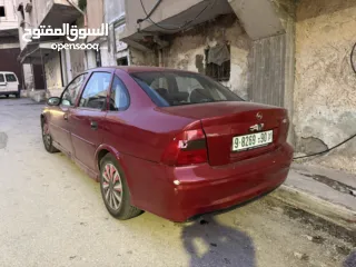  2 اوبل فيكترا 2001