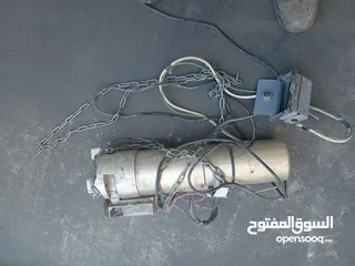  1 باب غلق ريش مع موتور