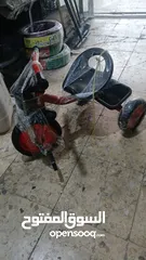  1 لبيع بسكلت أطفال مستعمل حالة جيدة جداً، مناسبة للأطفال الصغار، سهلة الاستخدام ومريحة.لونه احمر مميز