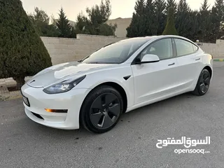  5 Tesla Model 3 2023