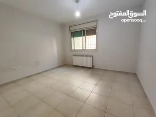  5 فرصة سكنية مميزة لعشاق المساحات الواسعة والهدوء- الموقع: الطيرة – خلف الريف