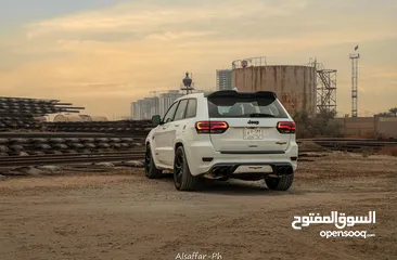  15 Jeep trackhawk