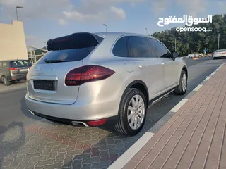  4 2013 porsche cayenne V6 Gcc specs full options