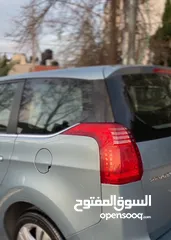  1 سيارة بيجو 5008