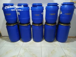  26 براميل بلاستيك نظاف جدا للبيع