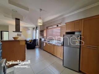  3 شقة طابق ثالث للبيع في الدوار الرابع بمساحة بناء 200م