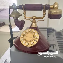  2 هاتف من الزمن الماضي بحالة جيدة جدا