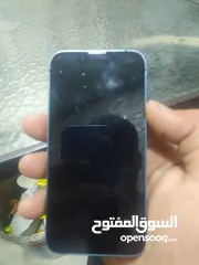  3 ايفون 13 مني  128 جيجا بطارية 75  الجهاز مرتب بس في كسر فوق ما بتأثر