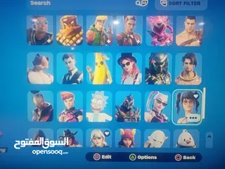  4 حساب فورت نايت مميز للبيع