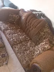  4 طقم كنب بحاله جيده للبيع